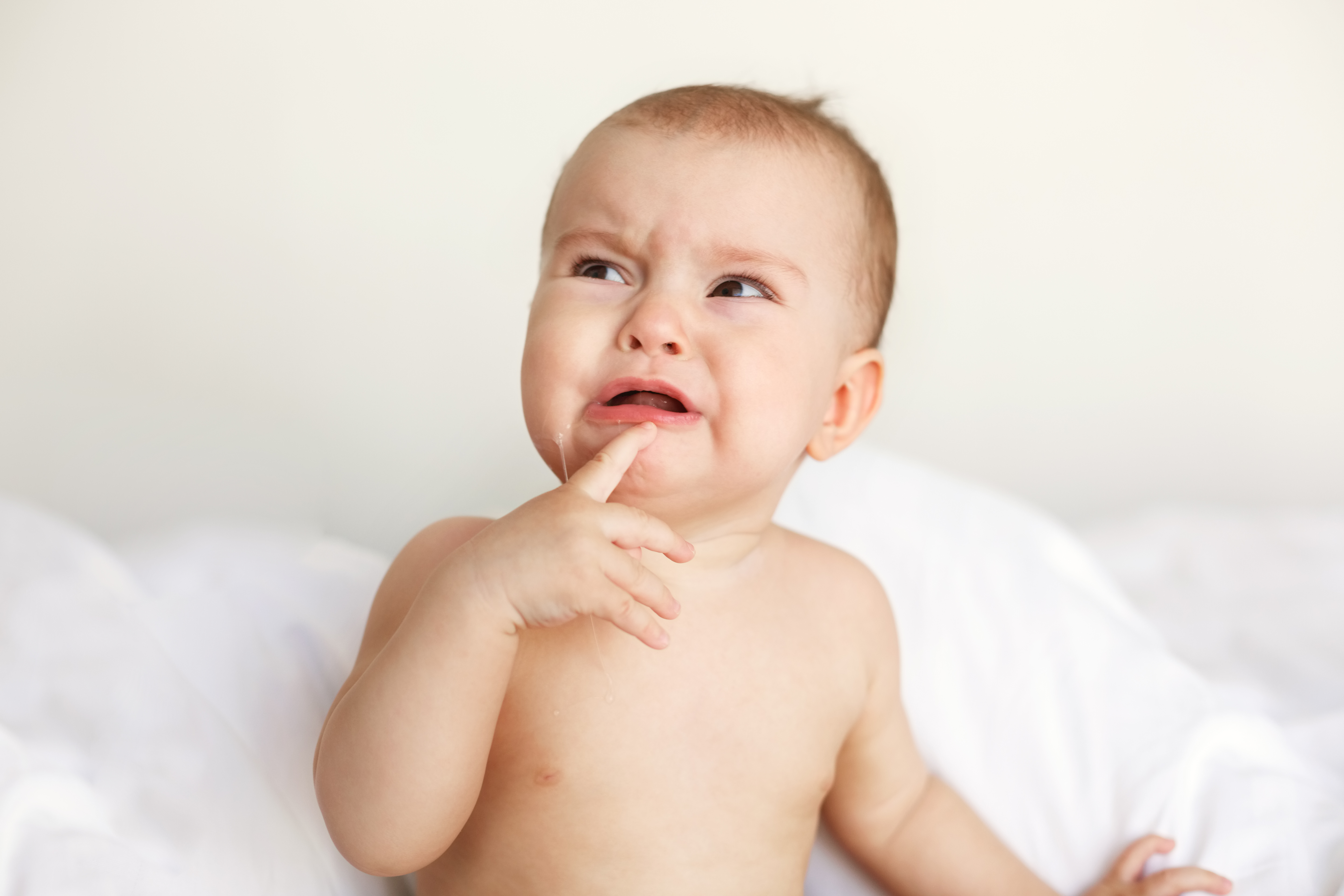 Rimedi naturali per alleviare il dolore ai denti nel bambino piccolo